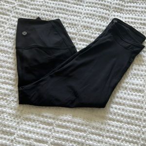 Lululemon crop leggings. Size 4